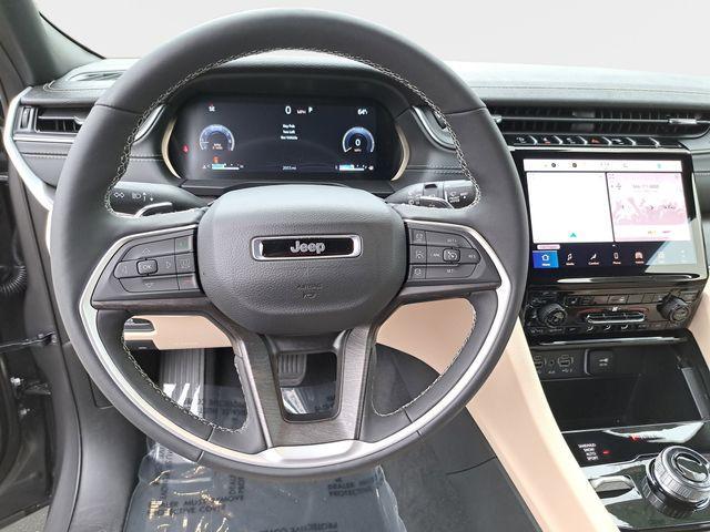 used 2025 Jeep Grand Cherokee car, priced at $40,393