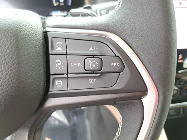 used 2025 Jeep Grand Cherokee car, priced at $40,393