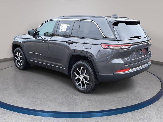used 2025 Jeep Grand Cherokee car, priced at $40,393