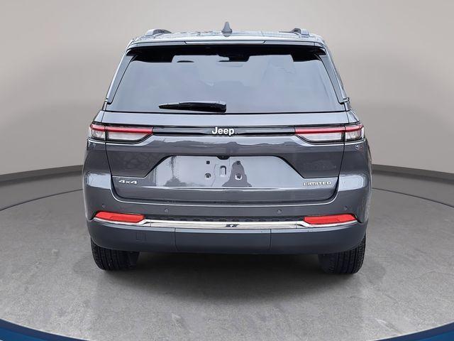 used 2025 Jeep Grand Cherokee car, priced at $40,393