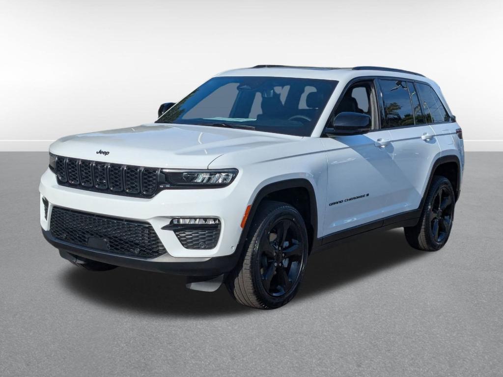 new 2025 Jeep Grand Cherokee car, priced at $56,840