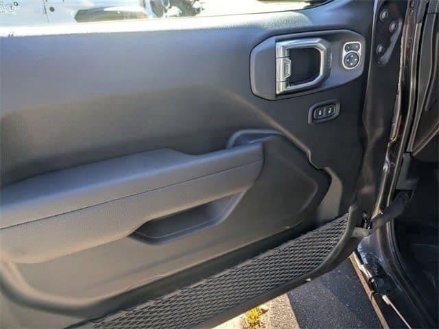 new 2026 Jeep Wrangler car, priced at $46,414