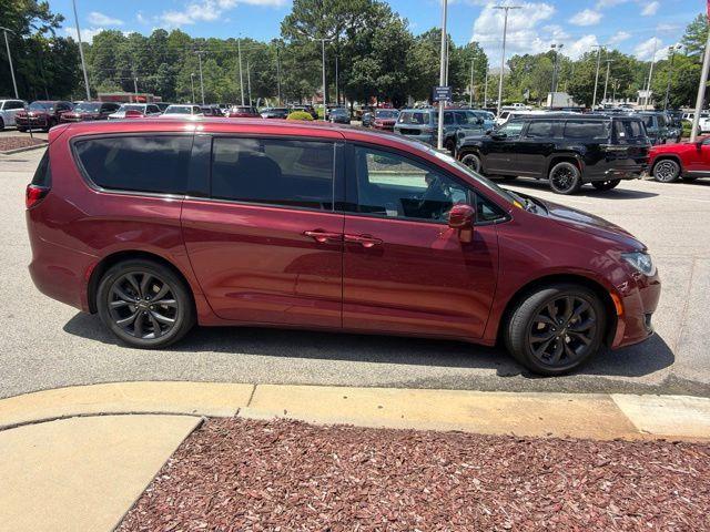 used 2020 Chrysler Pacifica car, priced at $19,993