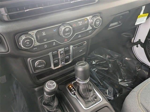 new 2026 Jeep Gladiator car, priced at $43,359