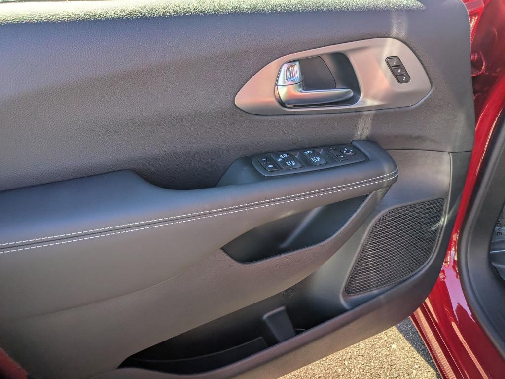 new 2026 Chrysler Pacifica car, priced at $47,785