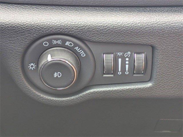 new 2026 Chrysler Pacifica car, priced at $45,875