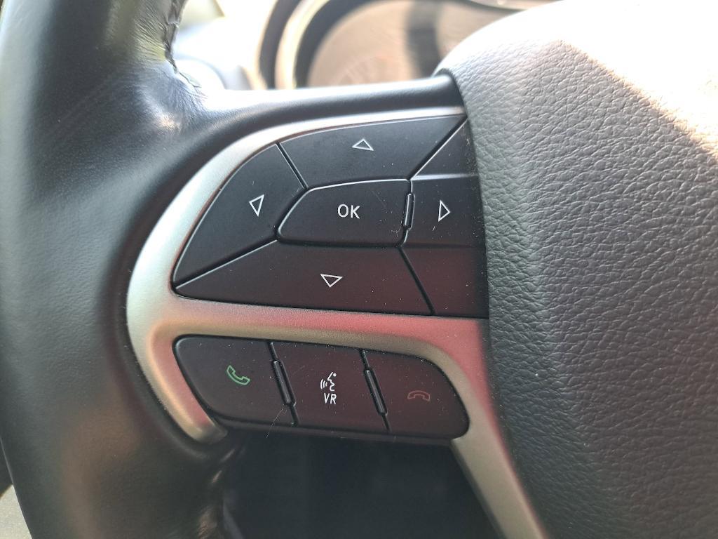 used 2021 Jeep Grand Cherokee car, priced at $21,695