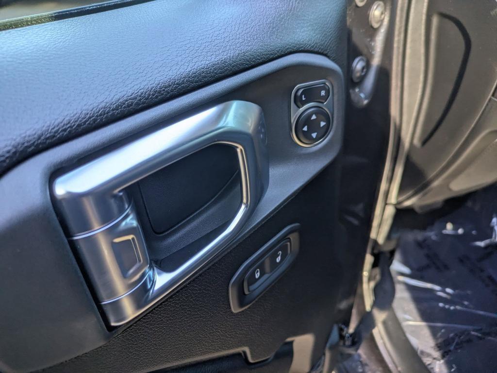 new 2026 Jeep Gladiator car, priced at $47,555