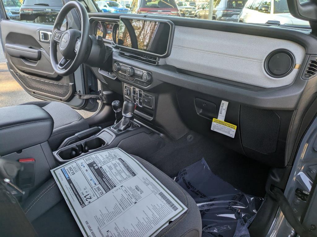 new 2026 Jeep Wrangler car, priced at $43,585