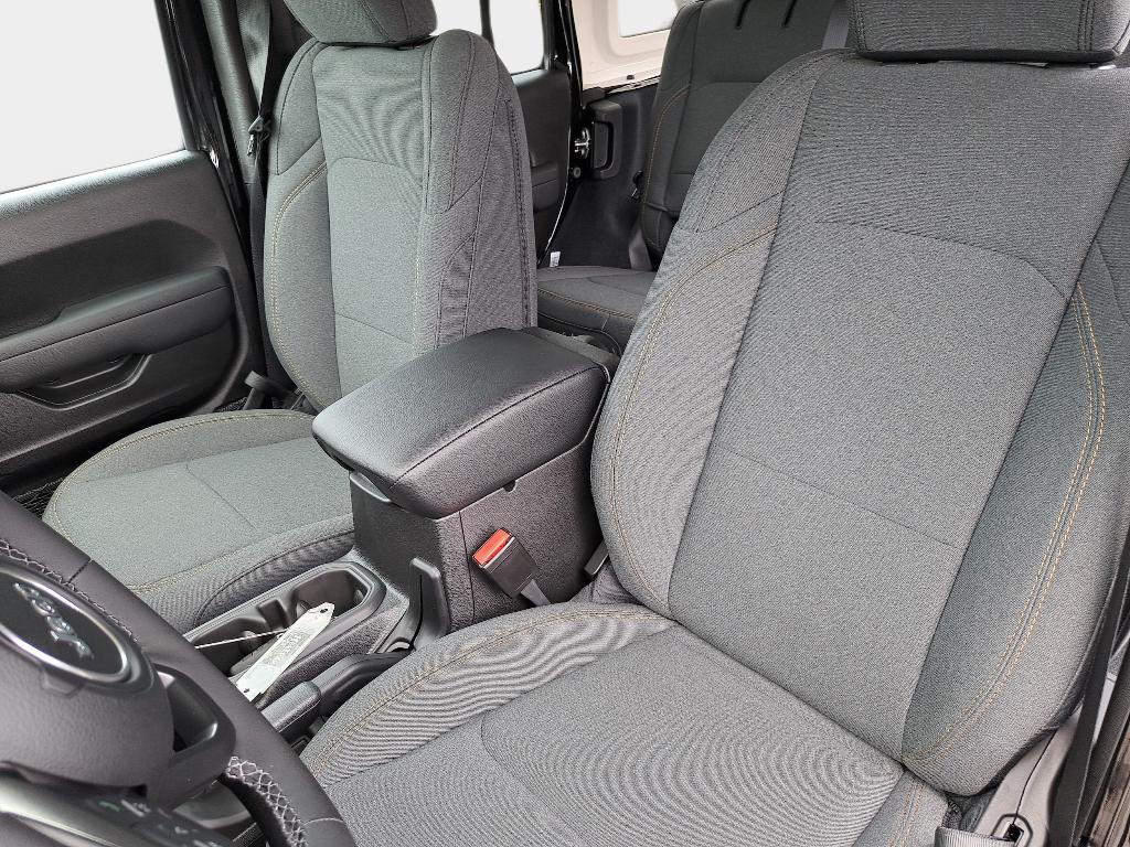 new 2026 Jeep Wrangler car, priced at $49,270