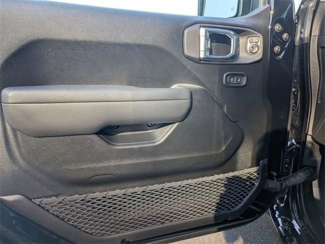 new 2026 Jeep Wrangler car, priced at $44,075