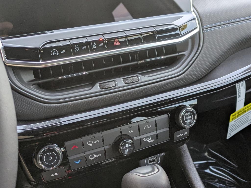 new 2026 Jeep Compass car, priced at $33,210