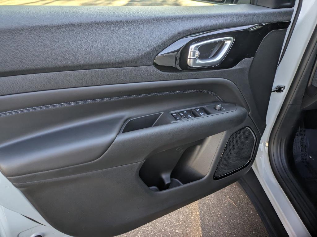 new 2026 Jeep Compass car, priced at $33,210