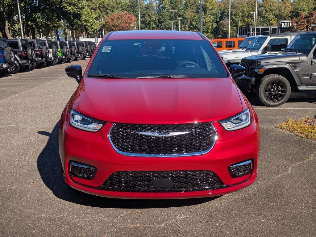 new 2026 Chrysler Pacifica car, priced at $47,640