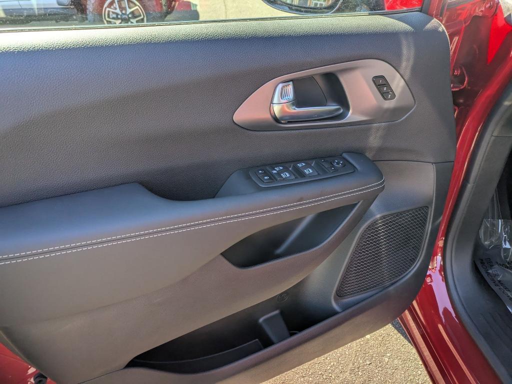 new 2026 Chrysler Pacifica car, priced at $47,640