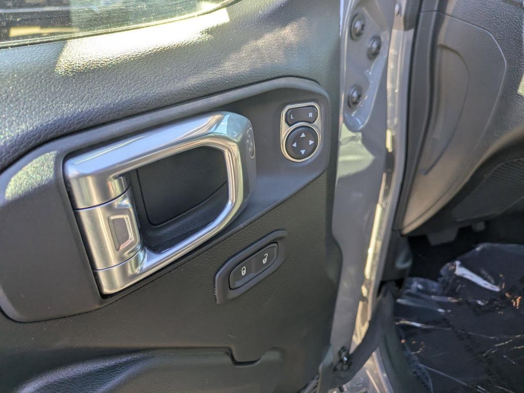 used 2022 Jeep Wrangler car, priced at $25,695