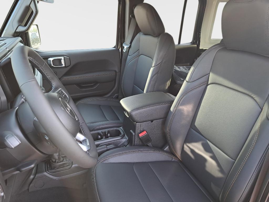 new 2026 Jeep Wrangler car, priced at $51,032