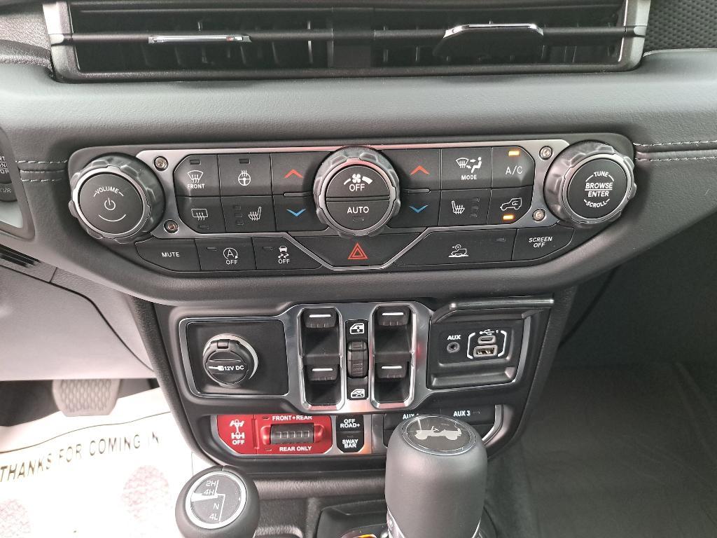 new 2026 Jeep Wrangler car, priced at $57,392