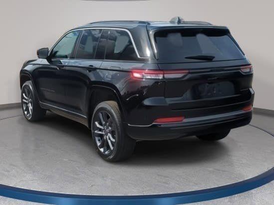 new 2026 Jeep Grand Cherokee car, priced at $54,800