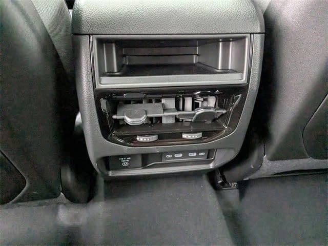 new 2026 Jeep Grand Cherokee car, priced at $42,300