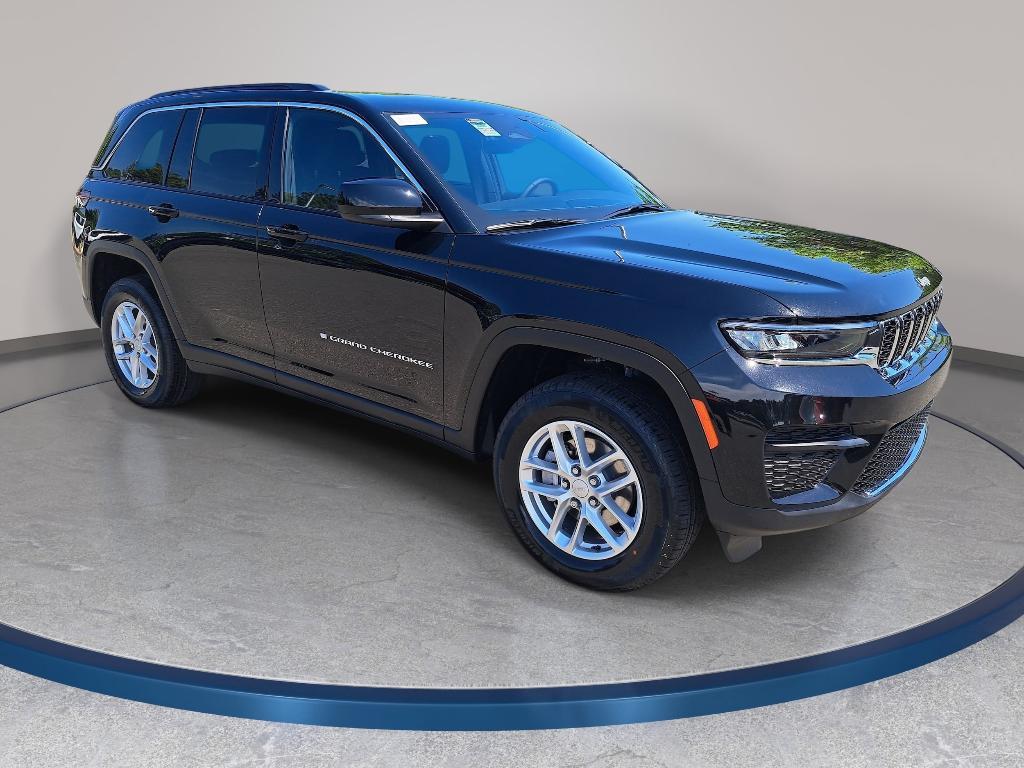 new 2026 Jeep Grand Cherokee car, priced at $41,076