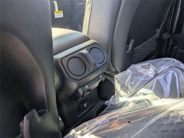 new 2026 Jeep Gladiator car, priced at $53,291