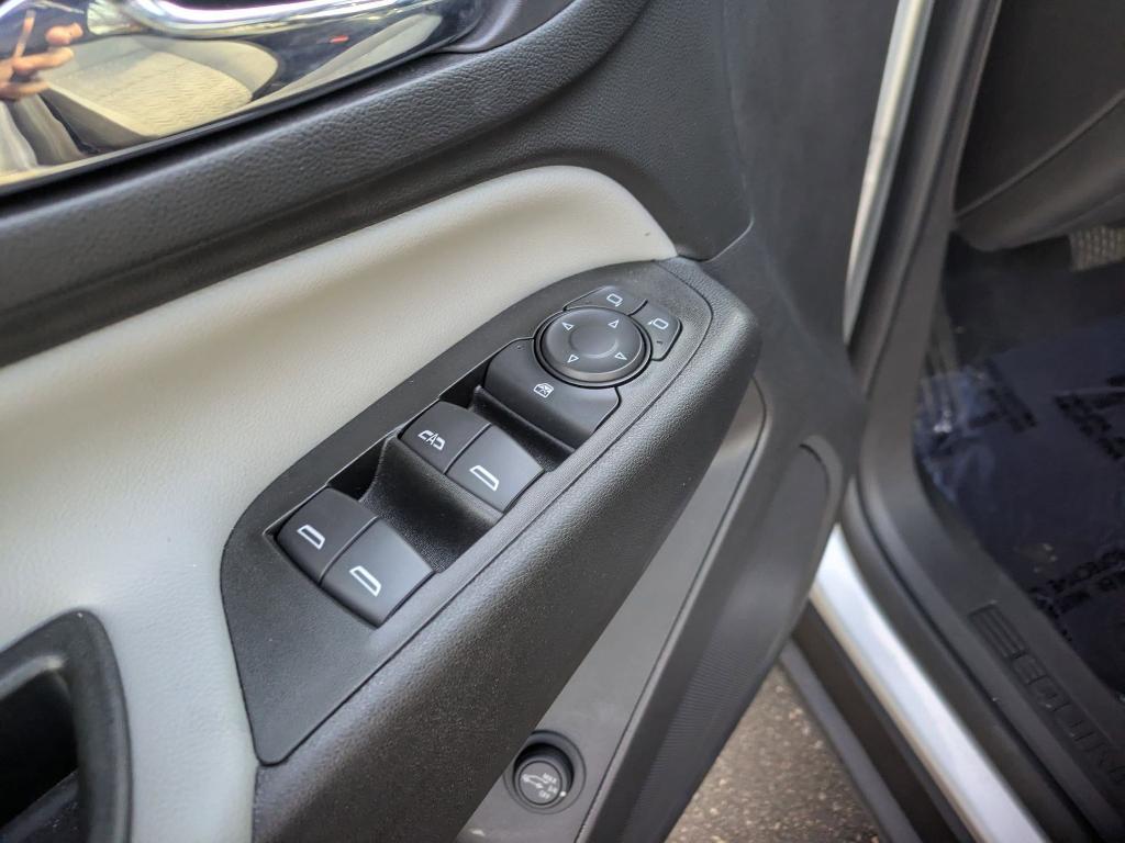 used 2022 Chevrolet Equinox car, priced at $20,997