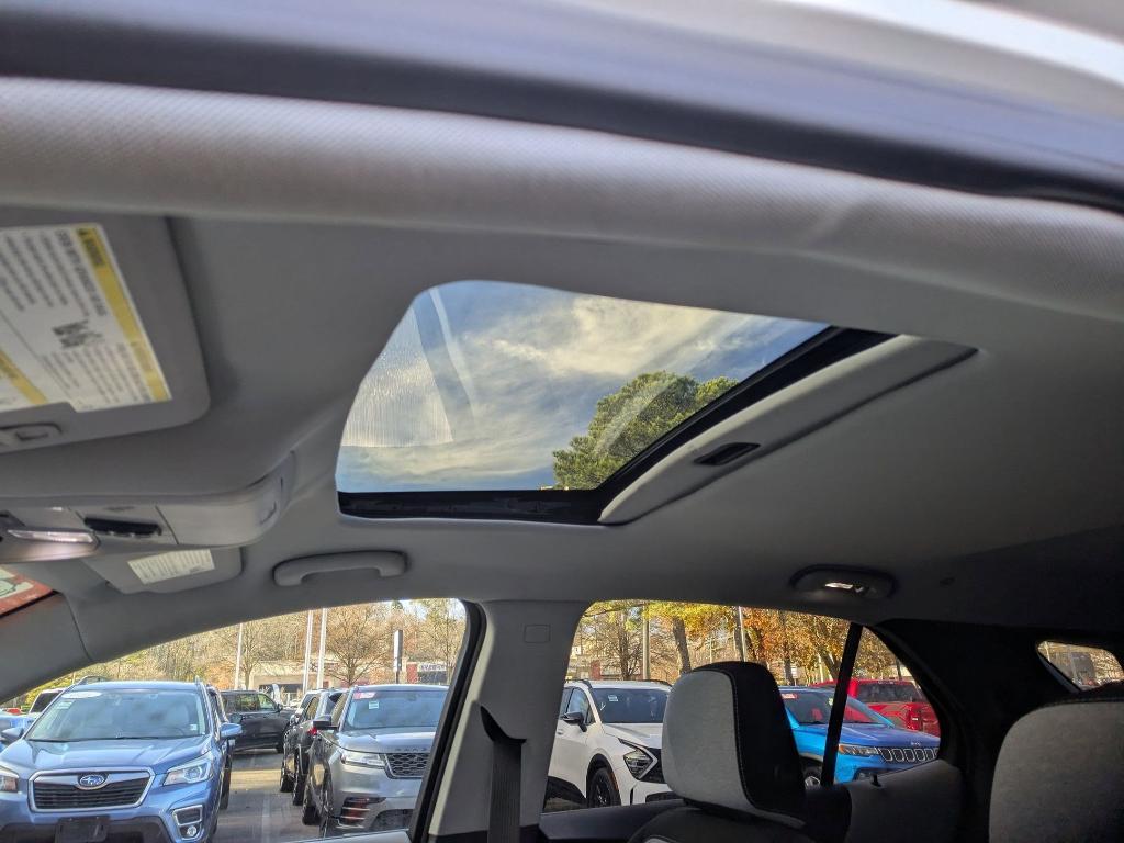 used 2022 Chevrolet Equinox car, priced at $20,997