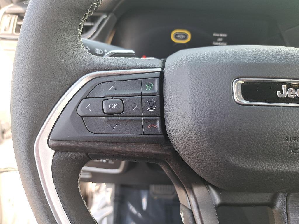 new 2026 Jeep Grand Cherokee car, priced at $43,560