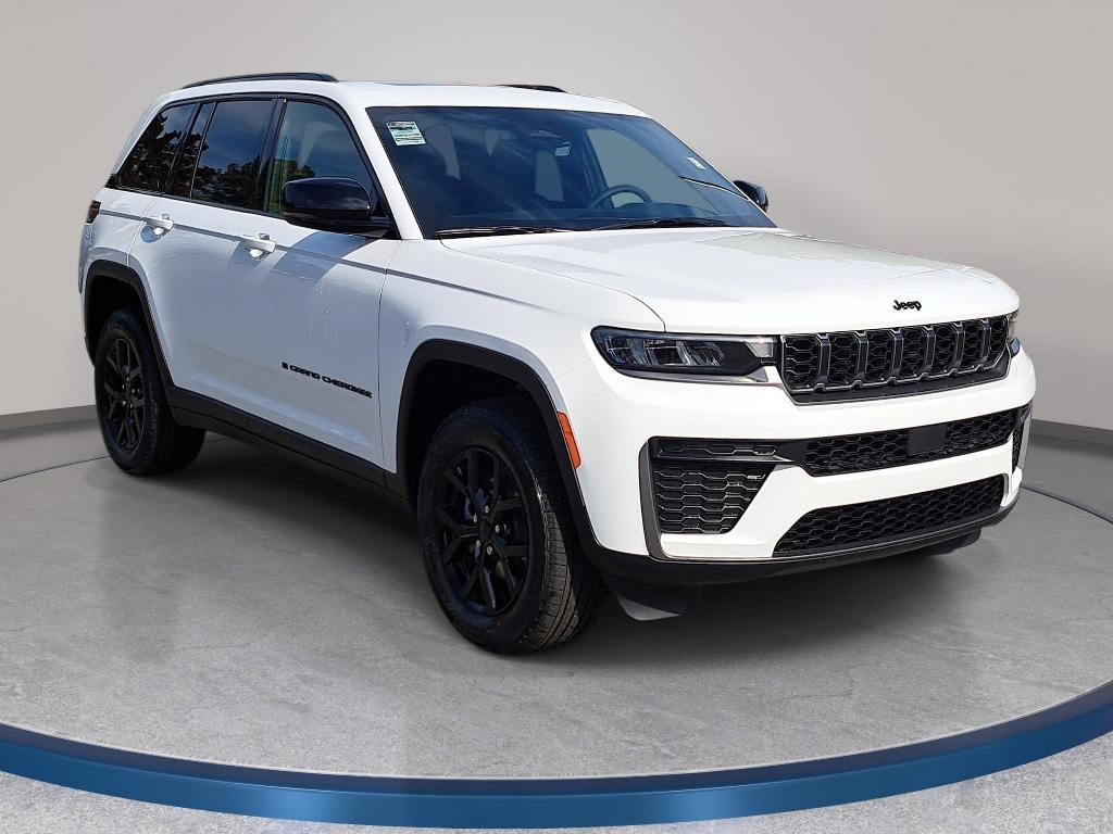 new 2026 Jeep Grand Cherokee car, priced at $43,560
