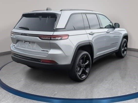 new 2025 Jeep Grand Cherokee car, priced at $45,341
