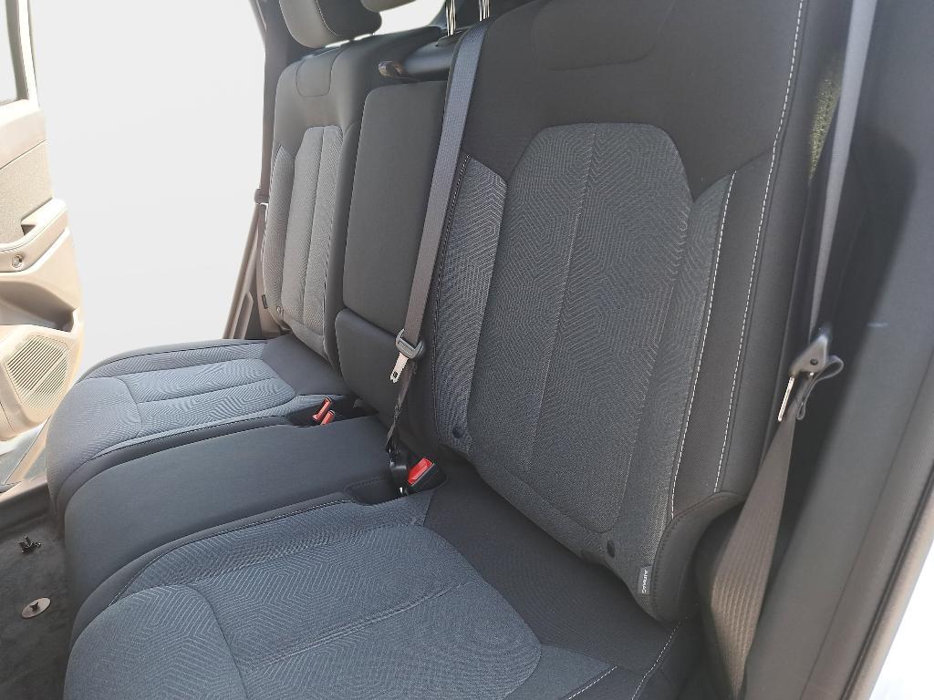 new 2026 Jeep Cherokee car, priced at $39,918