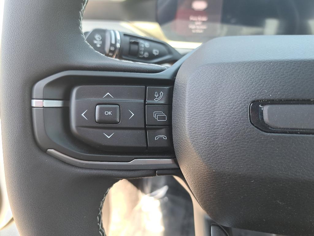 new 2026 Jeep Cherokee car, priced at $39,918