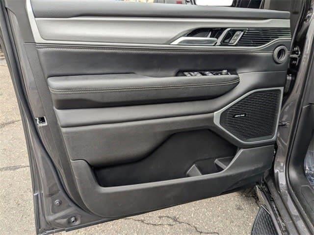 new 2026 Jeep Grand Wagoneer L car, priced at $72,701