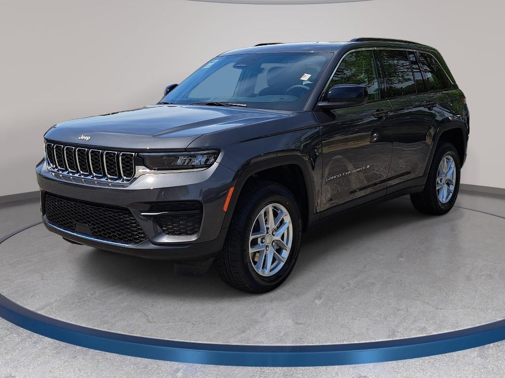 new 2026 Jeep Grand Cherokee car, priced at $41,081