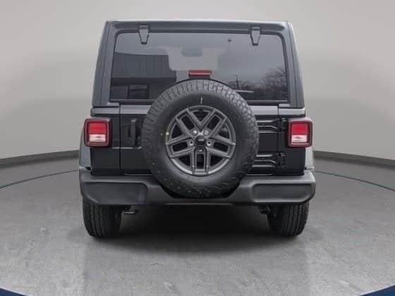new 2026 Jeep Wrangler car, priced at $44,773