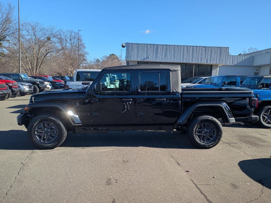 new 2026 Jeep Gladiator car, priced at $48,355