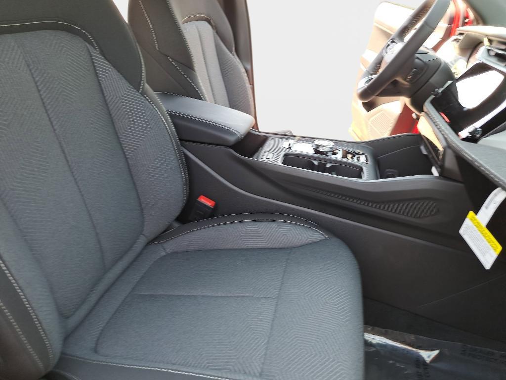 new 2026 Jeep Cherokee car, priced at $39,918