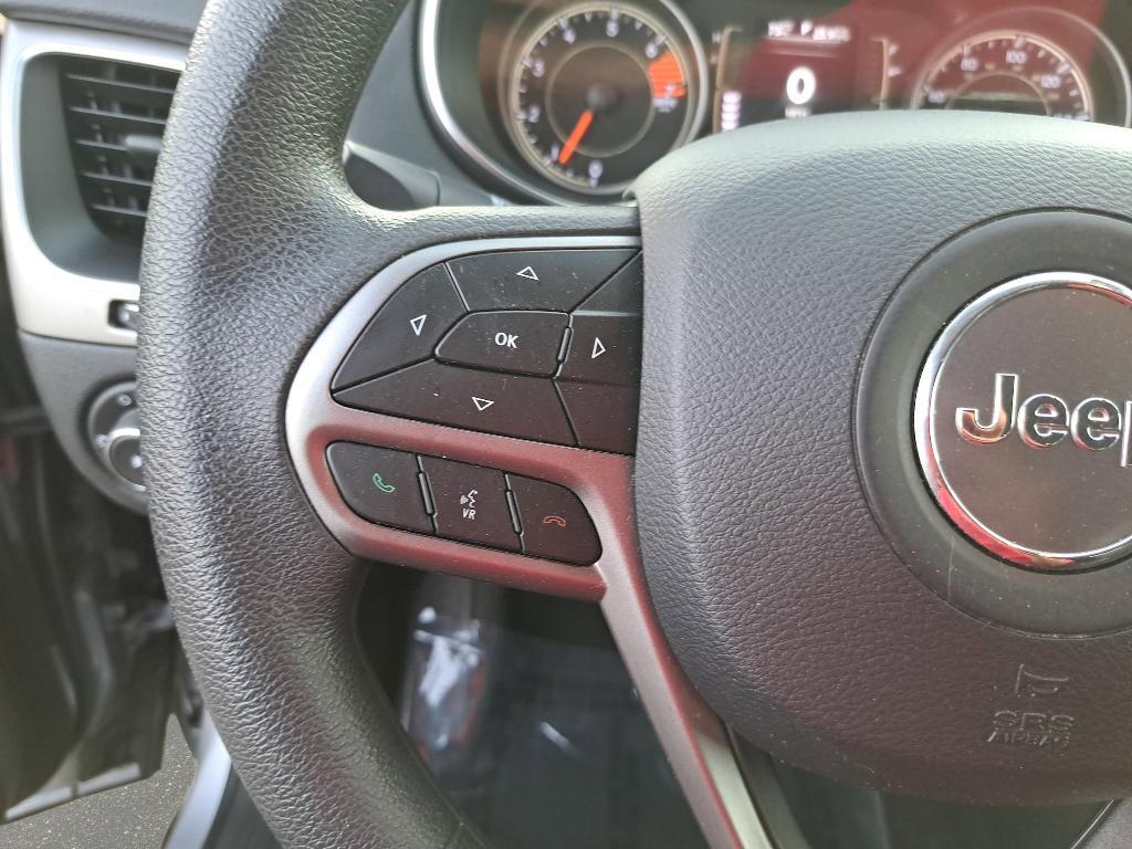 used 2019 Jeep Cherokee car, priced at $15,393