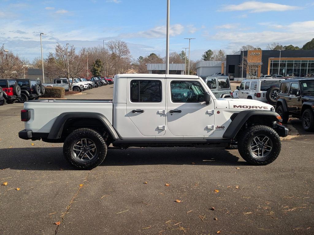 new 2026 Jeep Gladiator car, priced at $59,605