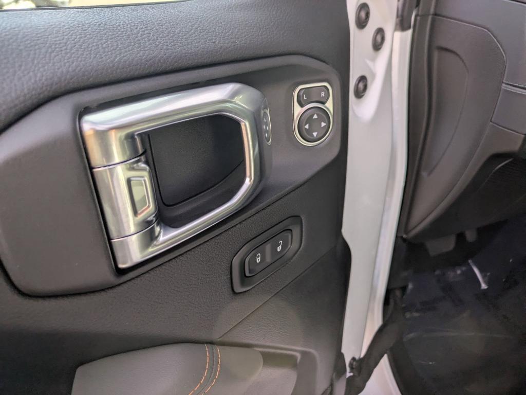 new 2026 Jeep Gladiator car, priced at $59,605