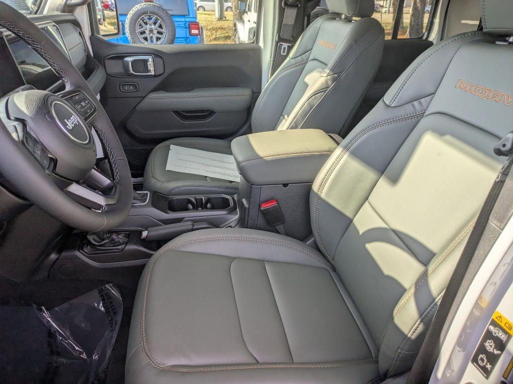 new 2026 Jeep Gladiator car, priced at $59,605