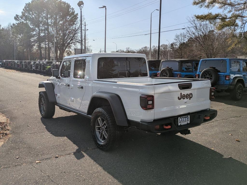 new 2026 Jeep Gladiator car, priced at $59,605