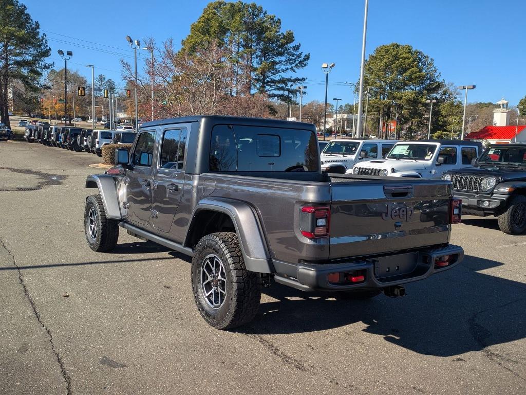 new 2026 Jeep Gladiator car, priced at $57,930