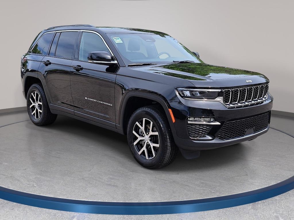 new 2025 Jeep Grand Cherokee car, priced at $42,106