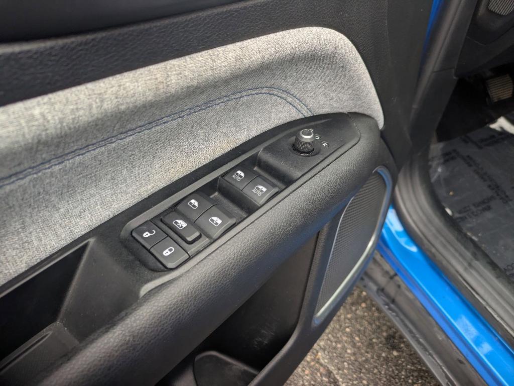 used 2022 Jeep Compass car, priced at $13,359