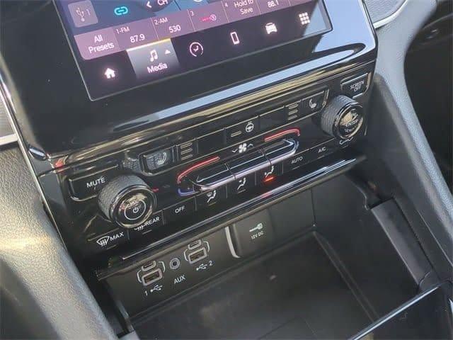 used 2024 Jeep Grand Cherokee L car, priced at $34,297