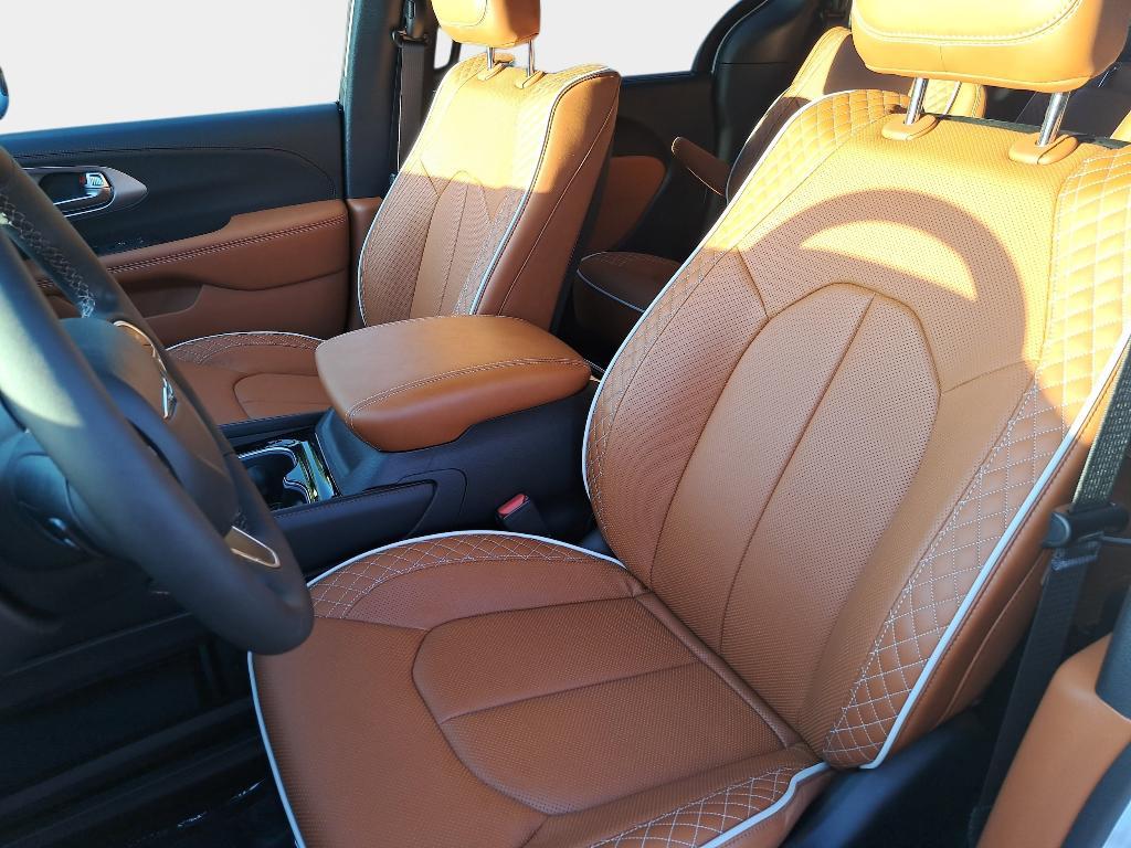 new 2026 Chrysler Pacifica car, priced at $56,074