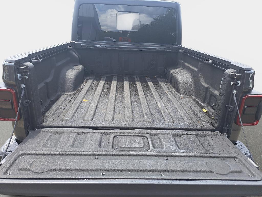 used 2021 Jeep Gladiator car, priced at $32,895