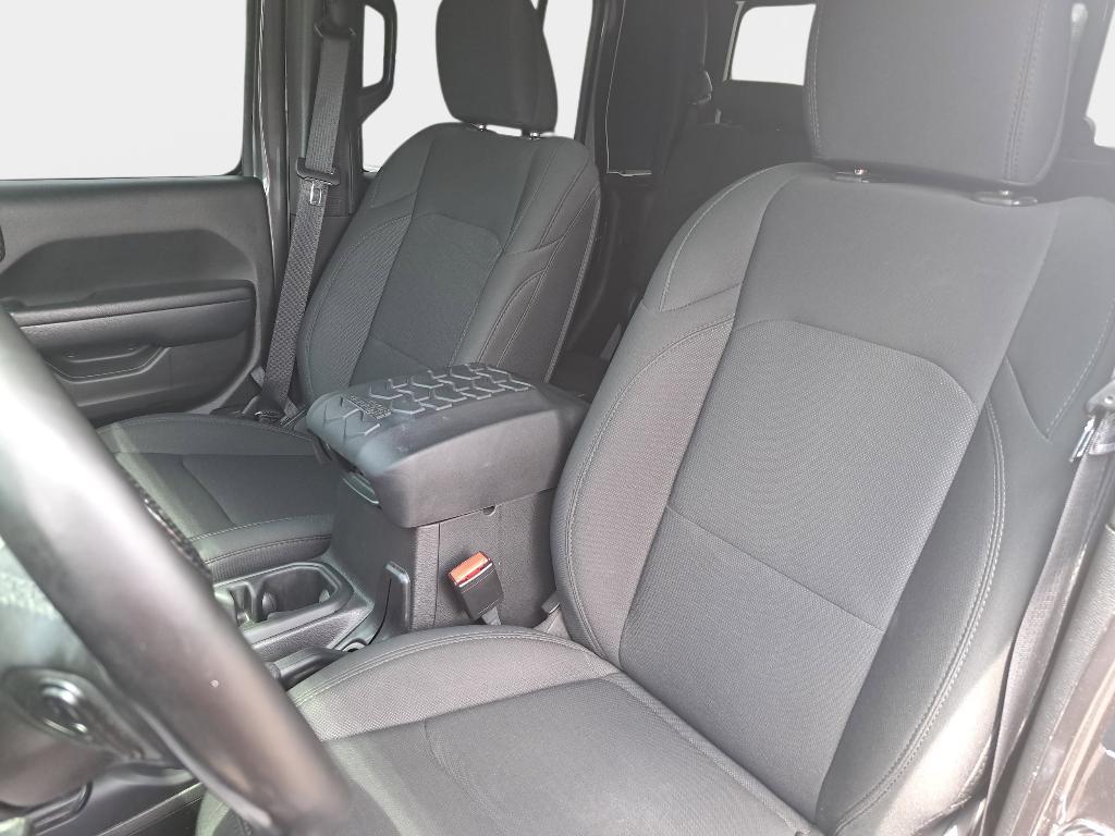 used 2021 Jeep Gladiator car, priced at $32,895